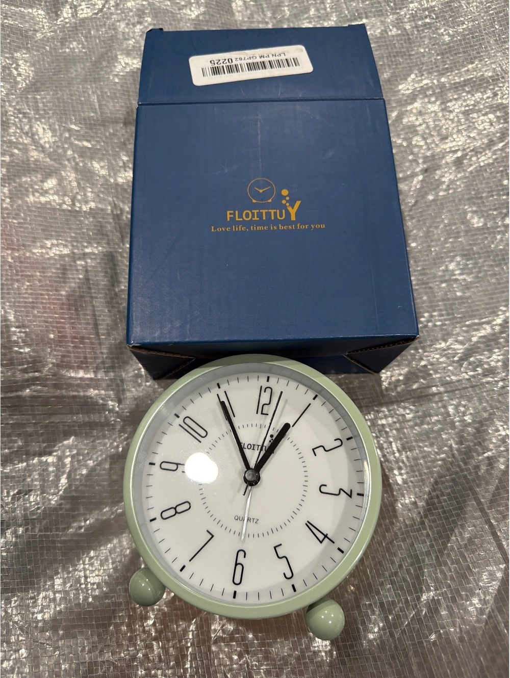 FLOITTUY 4” Silent Analog Alarm Clock Mint Green Retro Metal Night Light